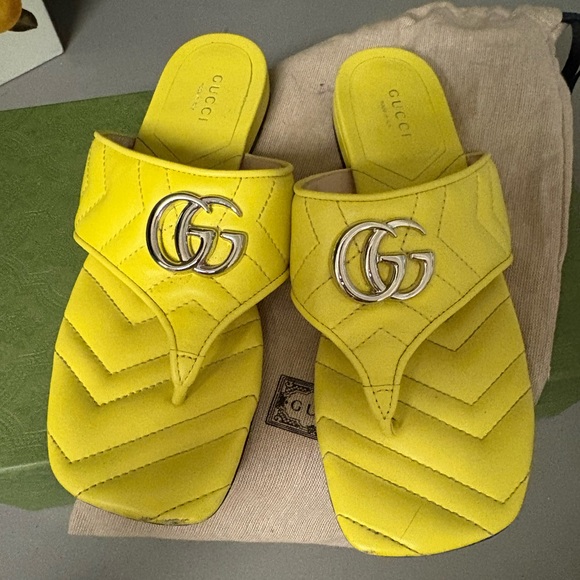GUCCI Nappa Double G Marmont Thong Sandals - Picture 5 of 10